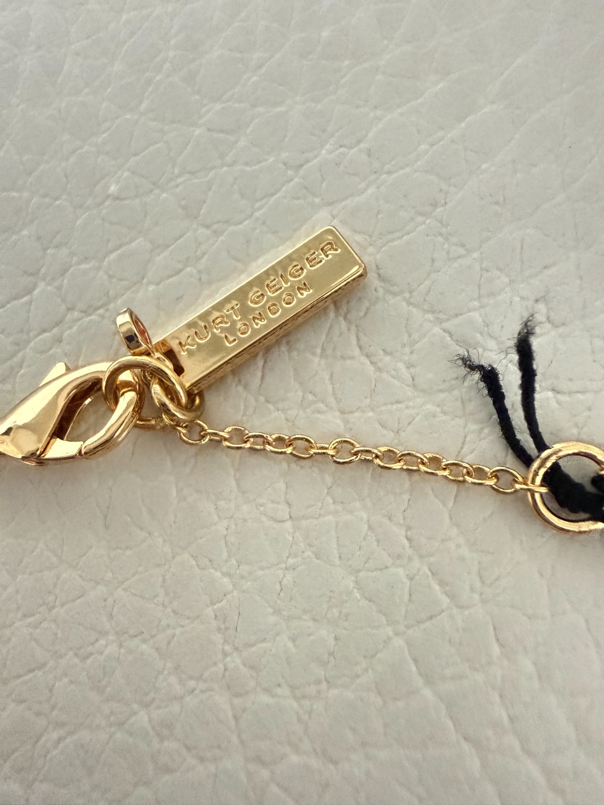 NWT KURT GEIGER LONDON OPAL HEART HALO PENDANT NECKLACE GOLD TONE W DUST BAG