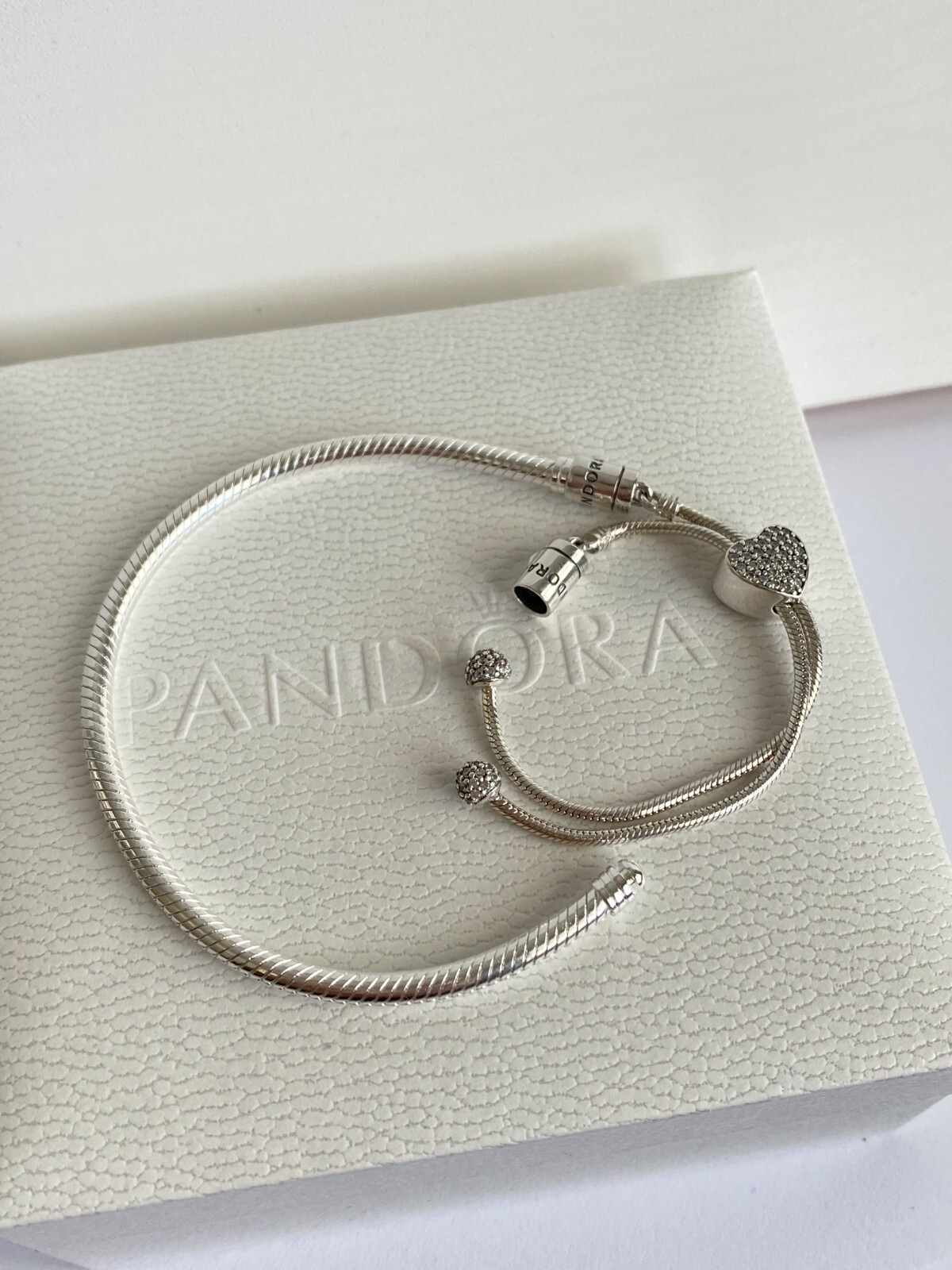NWB PANDORA Moments Pave Heart Clasp Snake Chain Slider Bracelet Adjustable