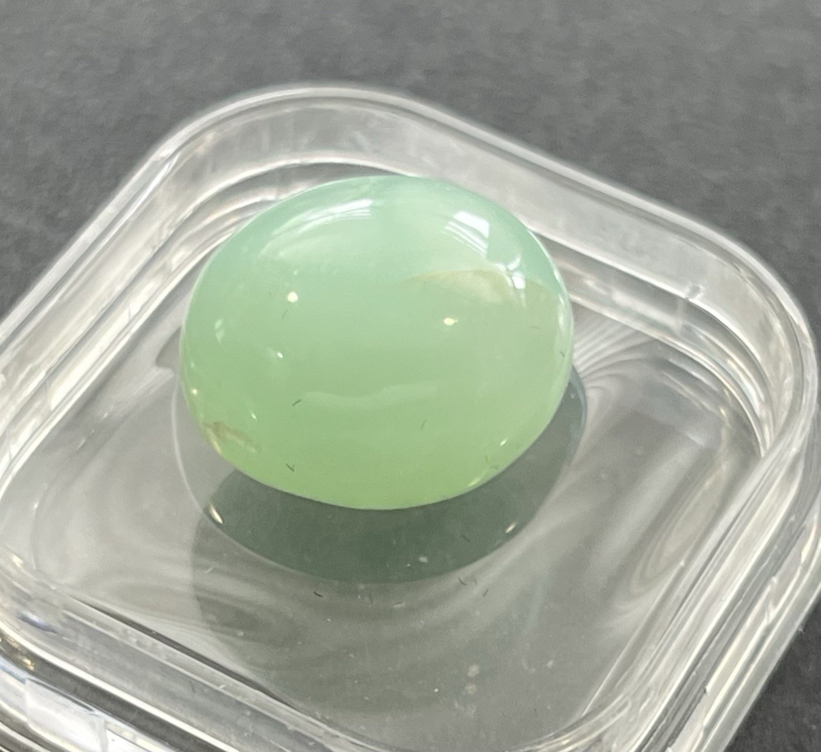 Natural Green Chalcedony Cabochon 17.95 Ct Oval Loose Gemstone Mint Green