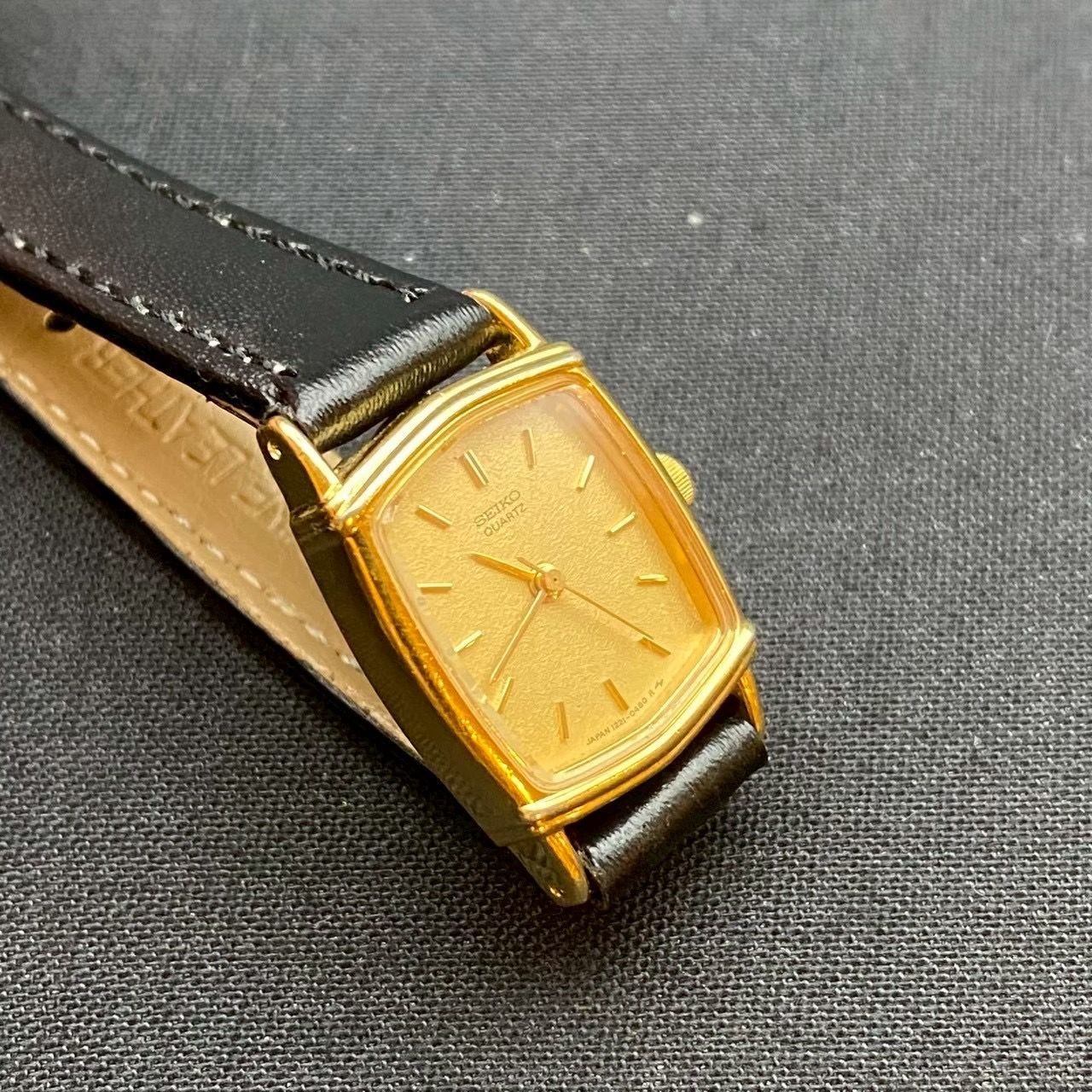 Working Item Seiko Quartz Watch 1221 5320 Square Gold Dial New Belt Ladies