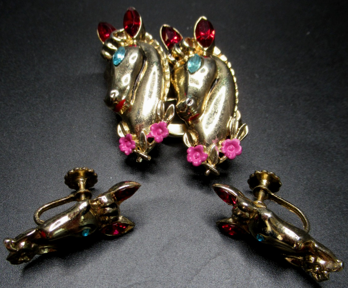 CORO Adolph Katz Rhinestone Horse Head Duette Fur Clips Brooch Earring Set BK PC