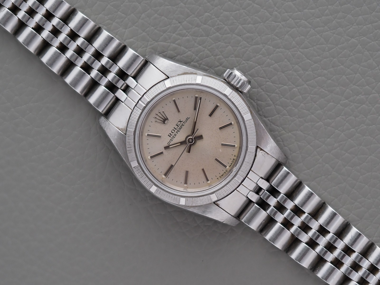 Rolex Lady Oyster Perpetual 24.7mm Silver Dial 67230 1996
