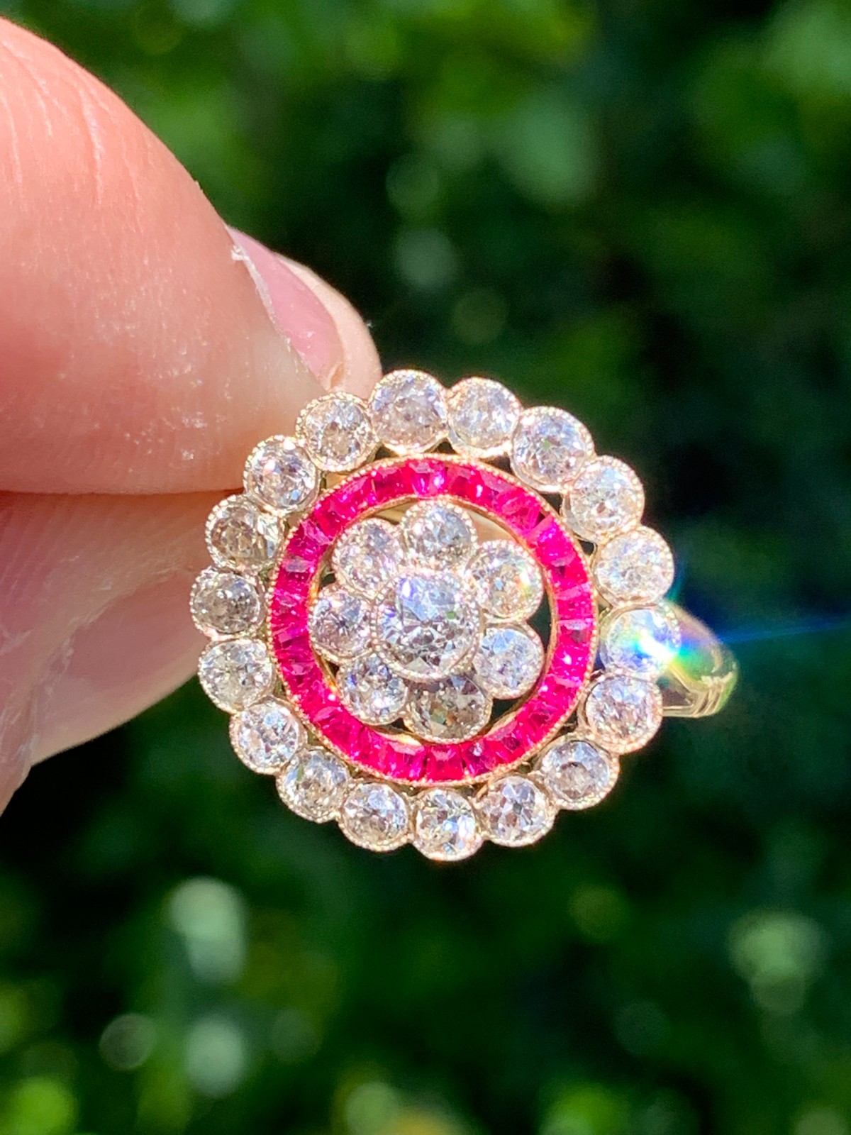 18ct gold 2.55ct diamond ruby old cut cluster ring boxed 3.8 grams
