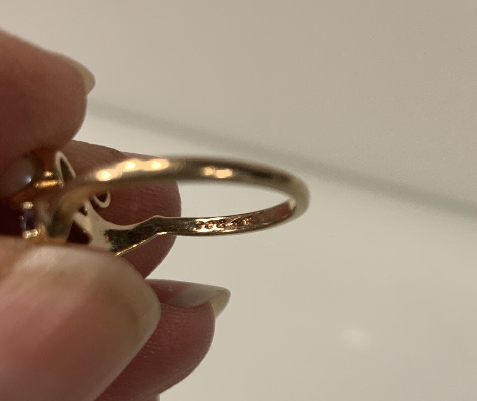10k Yellow Gold Blue Topaz and 3 Pearl Ring Size 5 Stamped