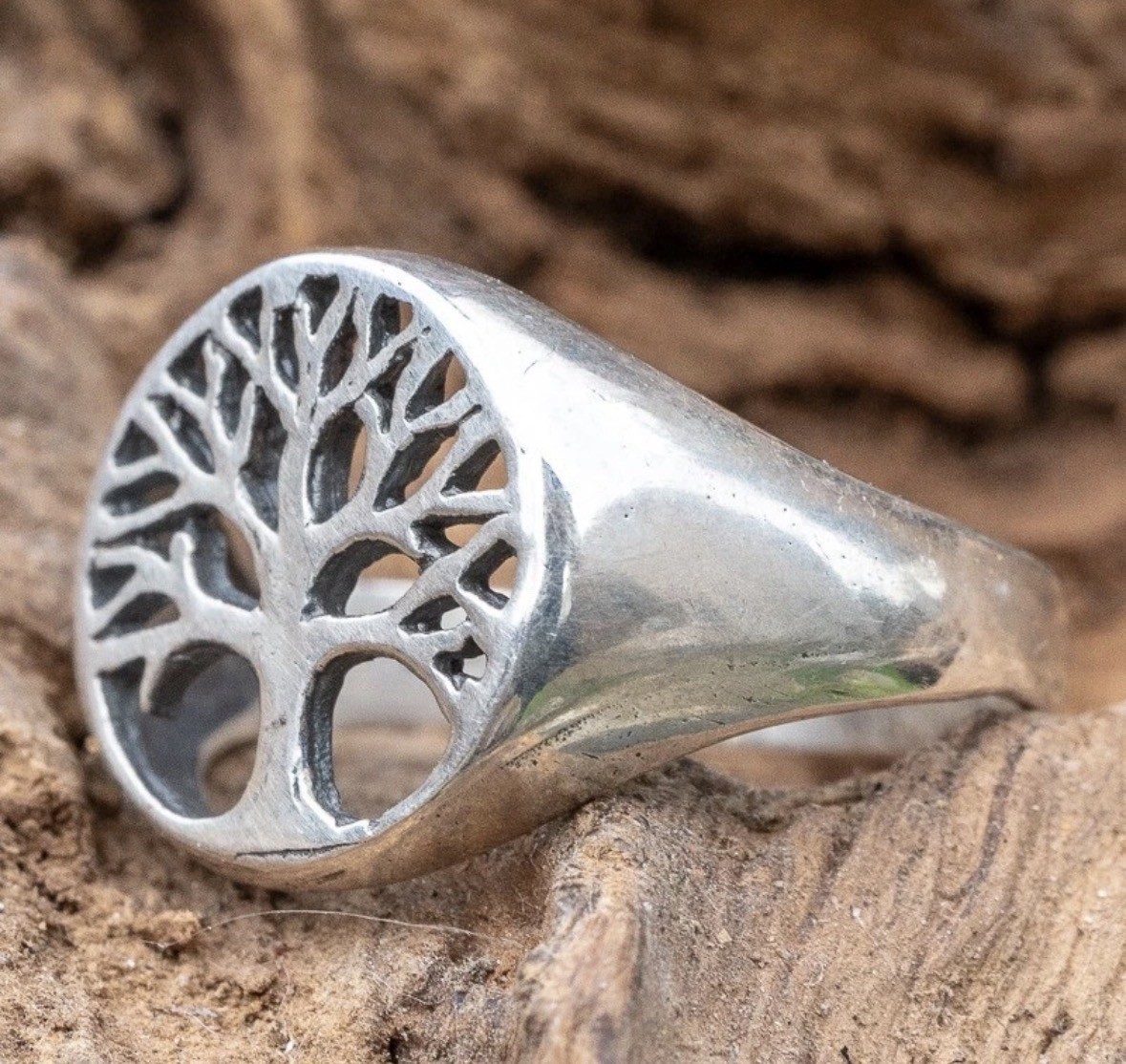Stamped Sterling Silver .925 Tree of Life Round Signet Band Ring • Size 7