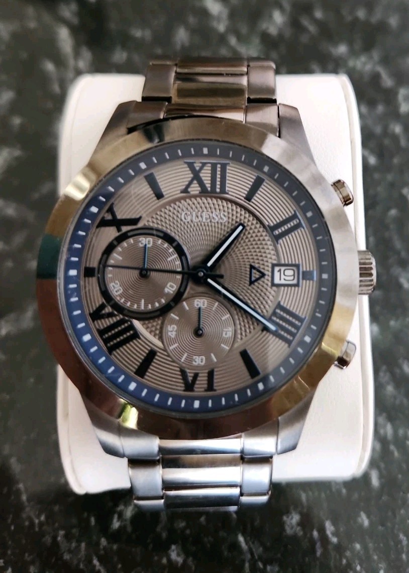 GUESS U0668G2 Men’s Chronograph Watch