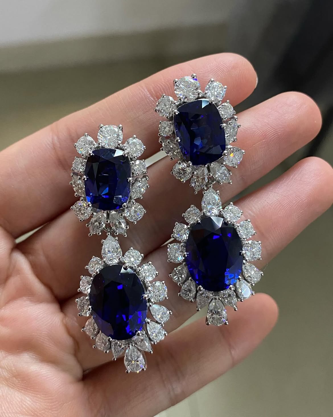 Heirloom Quality 10.00ct Blue Sapphire & Diamond Earring in Solid 14K White Gold