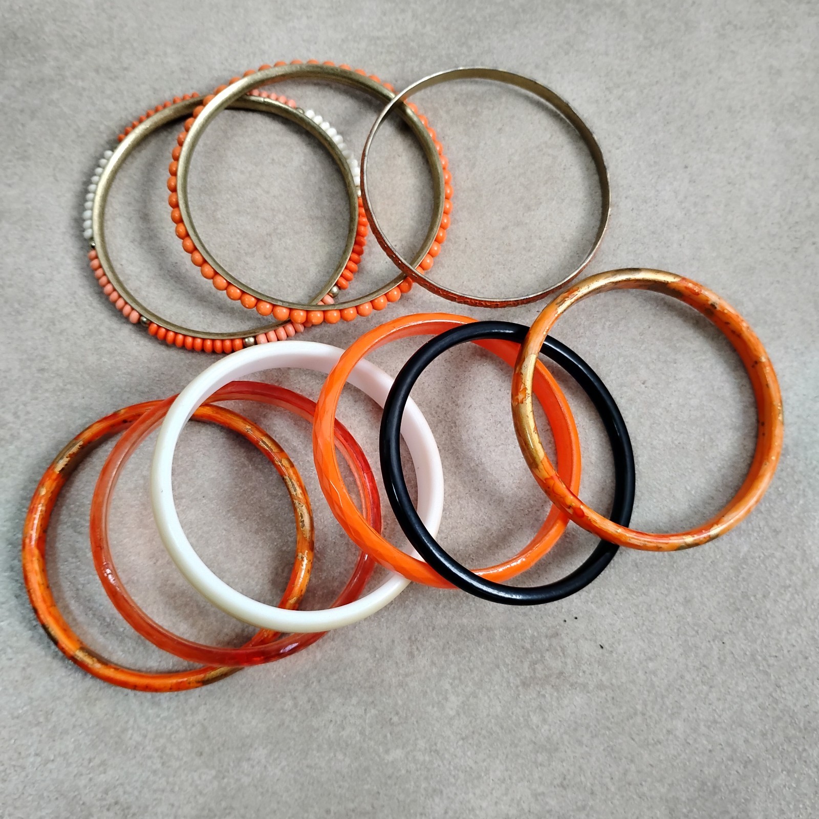 All Vintage Orange Bangle Lot Of 9 Metal Plastic Bracelets Sz 7.5-8.25
