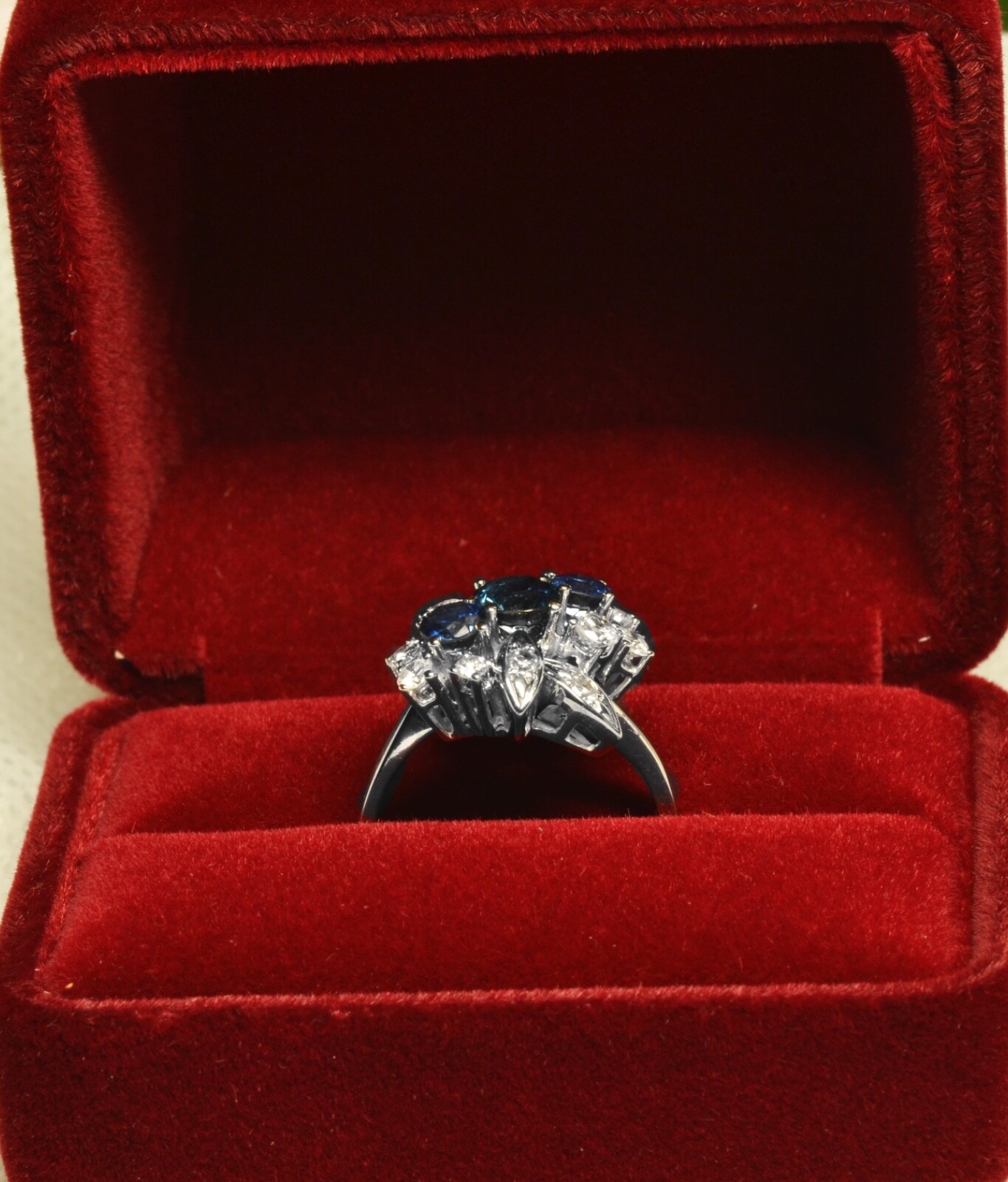 Diamond ring 14kt gold sapphire brilliant 585 White gold estimate: 1500 euros