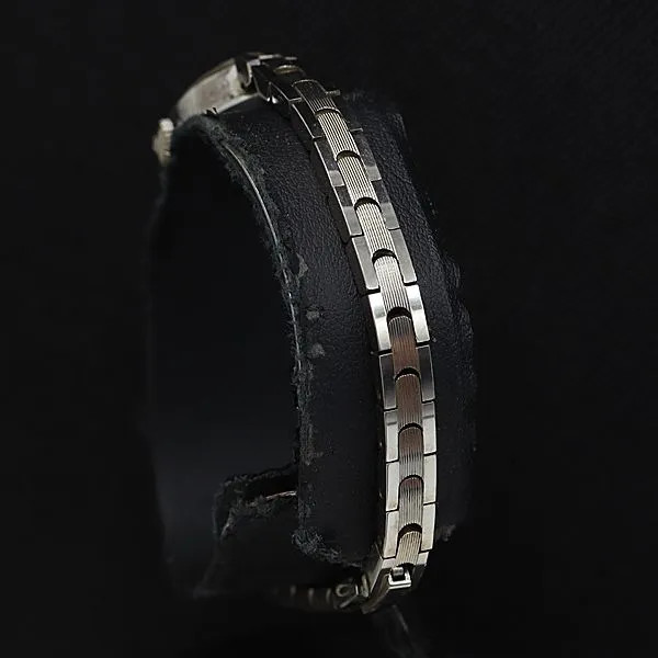 Working condition, excellent condition. Seiko Solar 10-7001 manual winding, silv