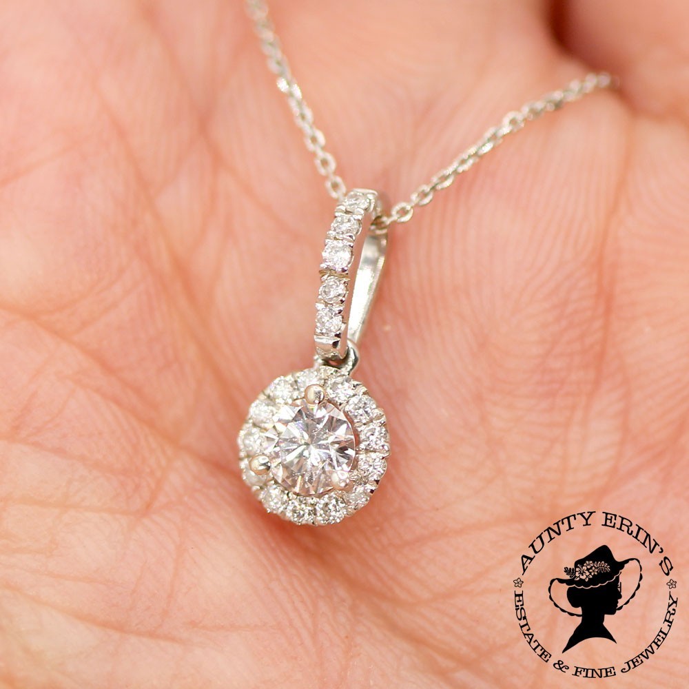 14K White Gold VS/SI Diamond Pendant with Chain (1010-08)
