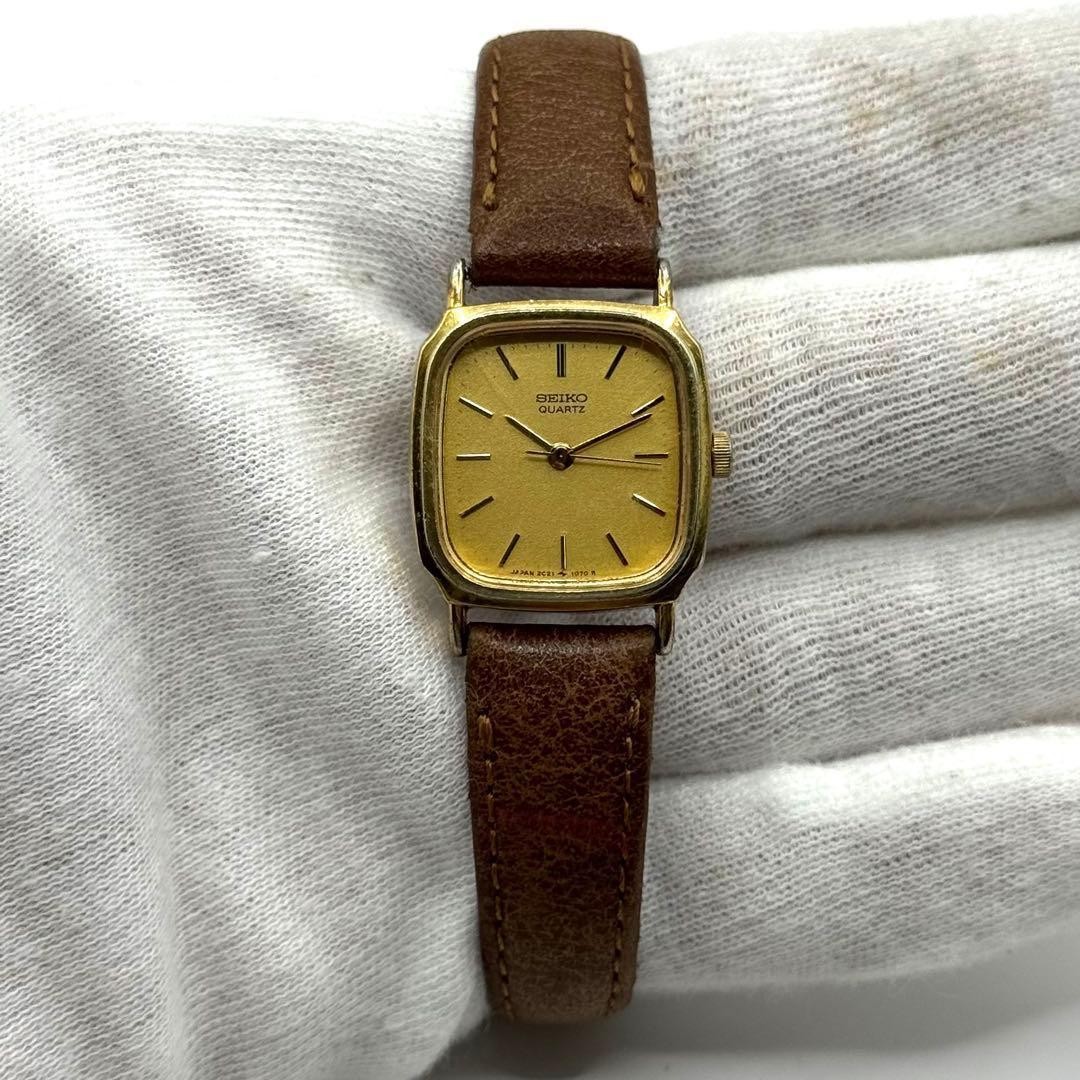 Excellent condition, fully functional SEIKO quartz square gold women’s watch