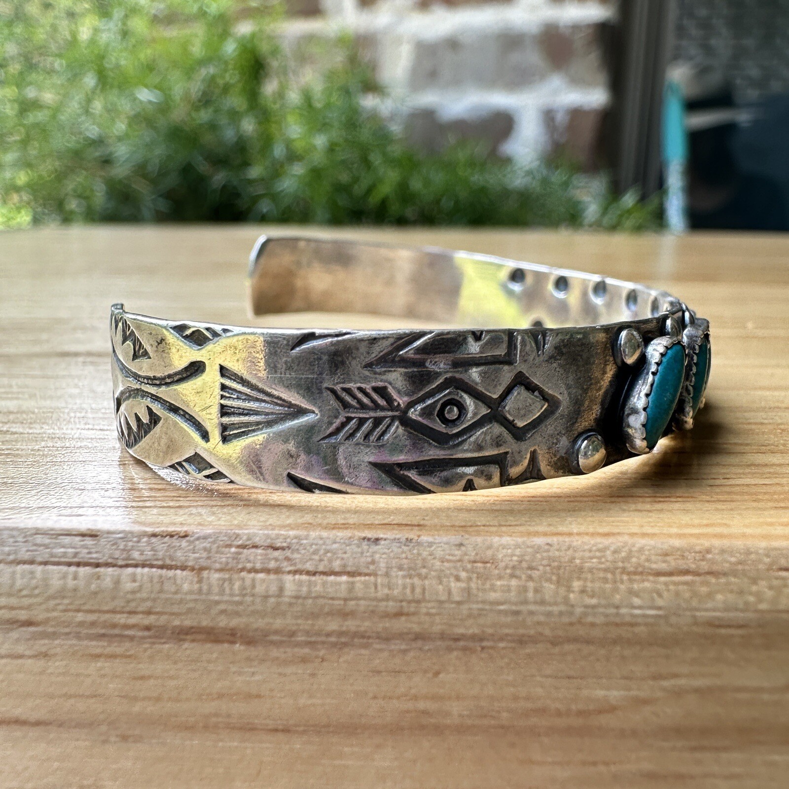 VTG Navajo Open Cuff Bracelet Size 5.75 Blue Turquoise 7 Cabs 925 Sterling 13.9g
