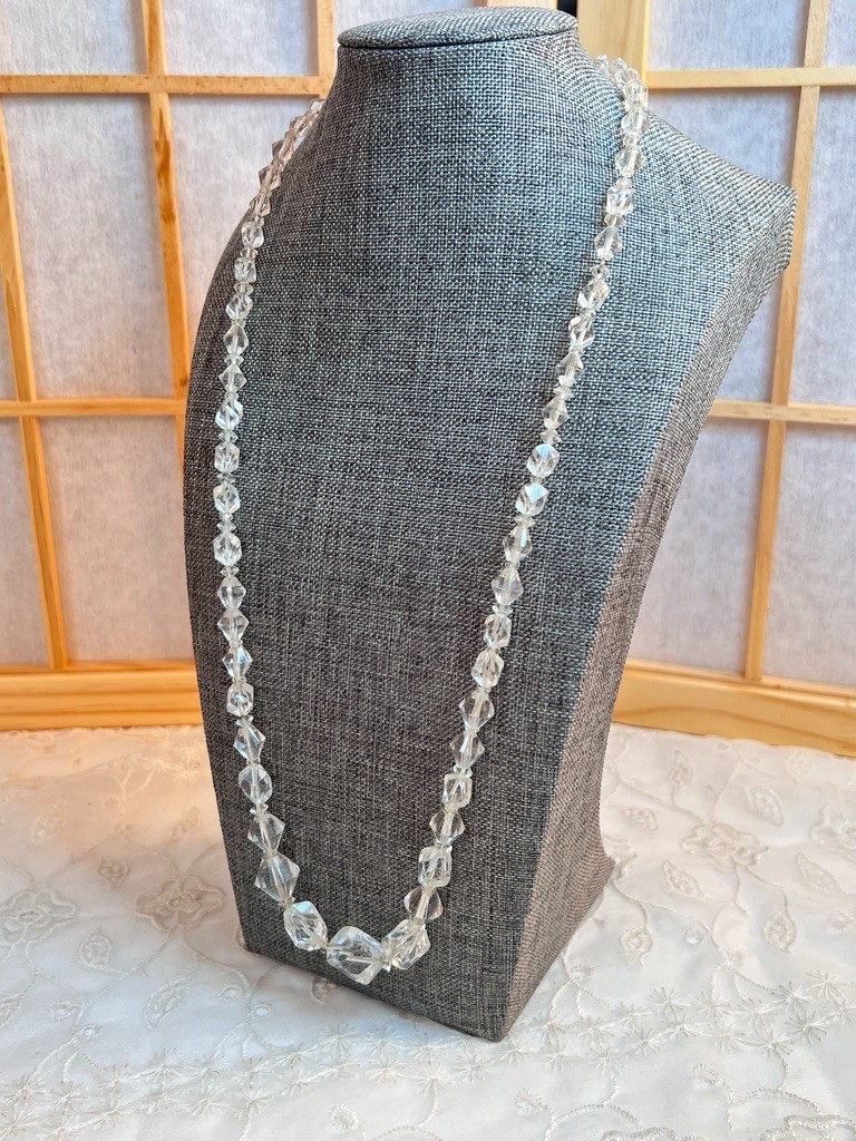Vintage Faceted Crystal Necklace 24″L