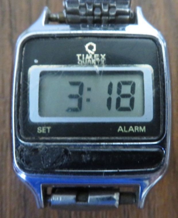 Vintage 1983 Q Timex Quartz LCD Women’s Watch 1980’s Works