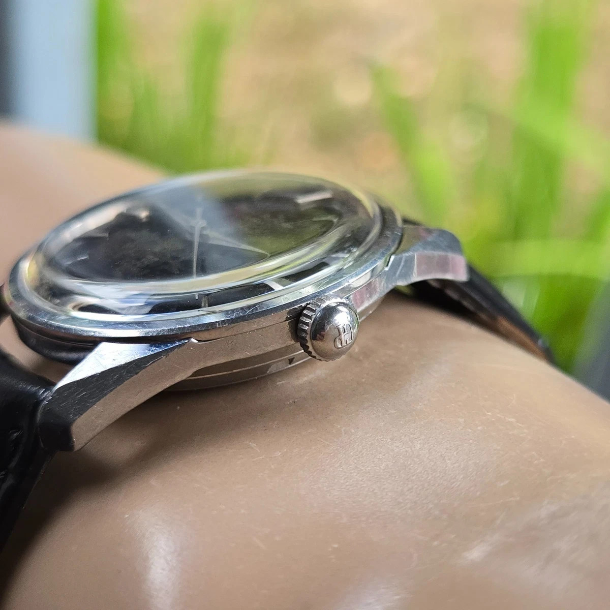 Vintage Girard-Perregaux Gyromatic 39 Jewels tropical Black dial 1950s