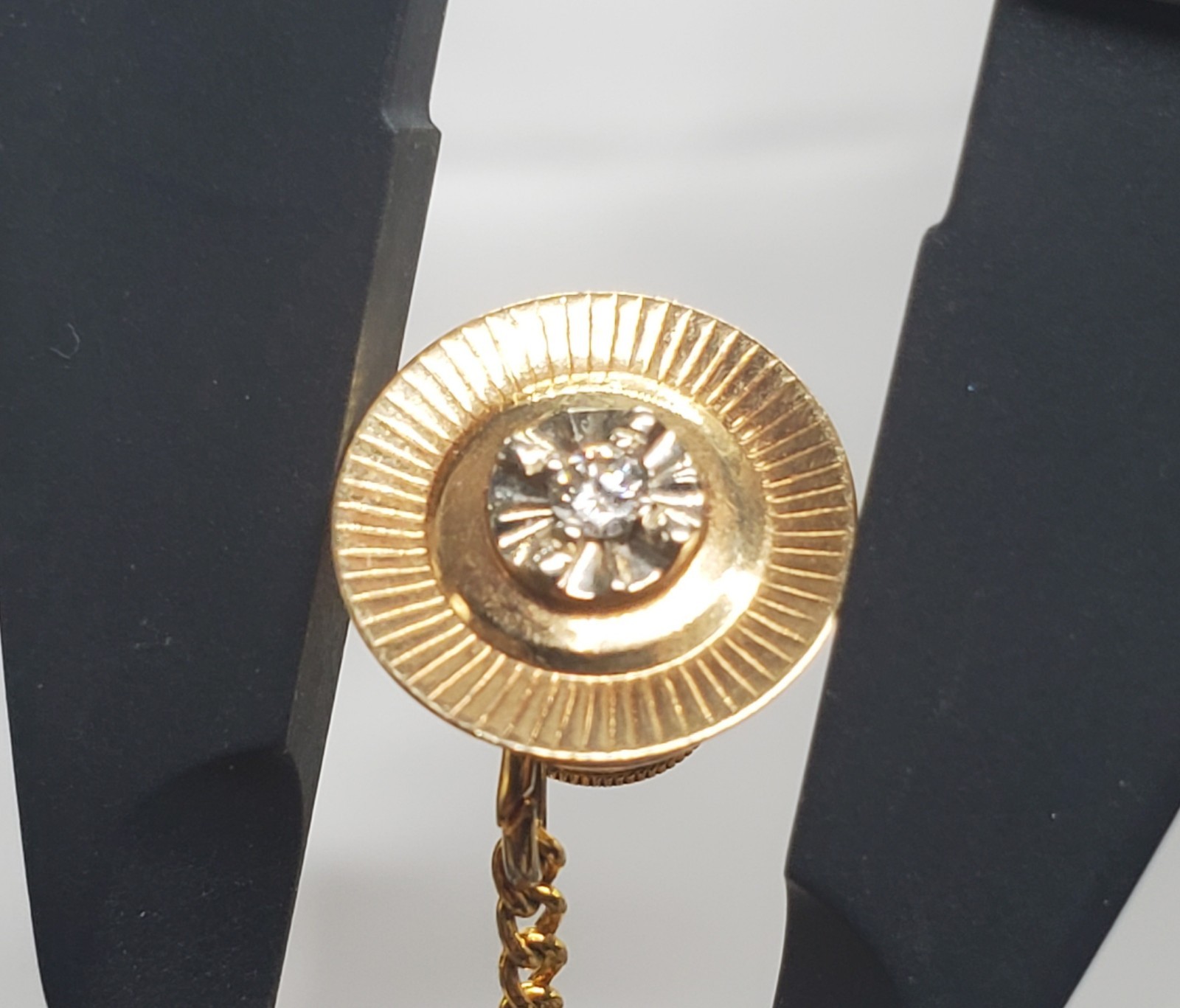 14K Solid Yellow Gold Center 2.5mm Diamond Tie Tack ~0.5” Pin 1.17g