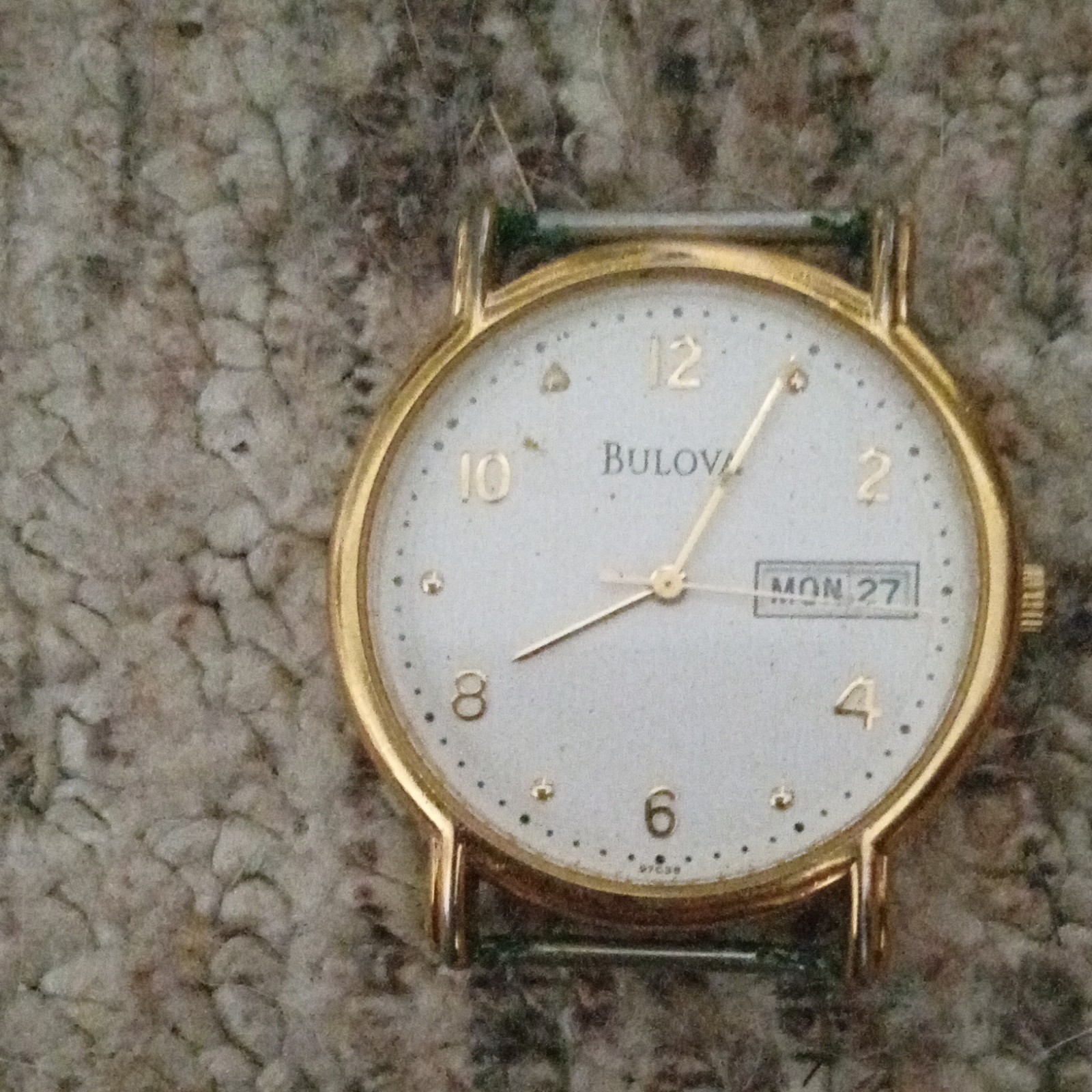 Bulova T8 Quartz Gold Tone Analog Watch White Dial Day/Date Green Leather