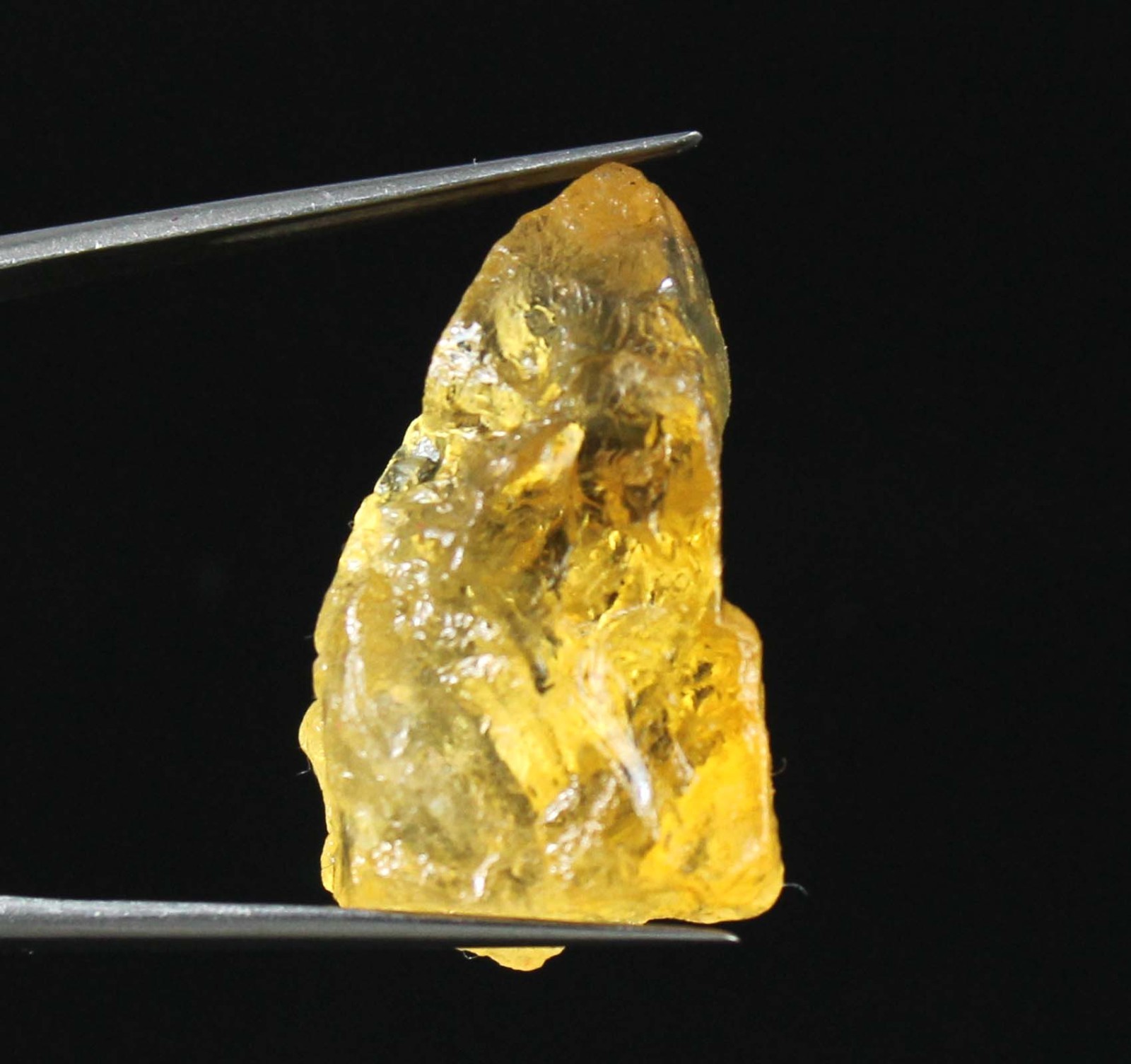 Natural 26.75 Ct Yellow Grossular Garnet Gemstone Rough Certified T37066