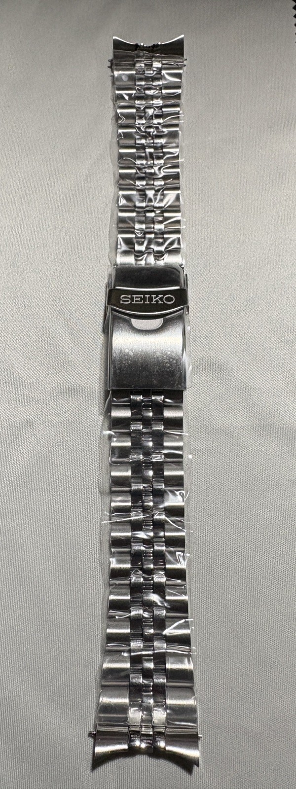 NEW Unworn Seiko 5 Sports GMT Jubilee Bracelet 22mm OEM SSK033 SSK035