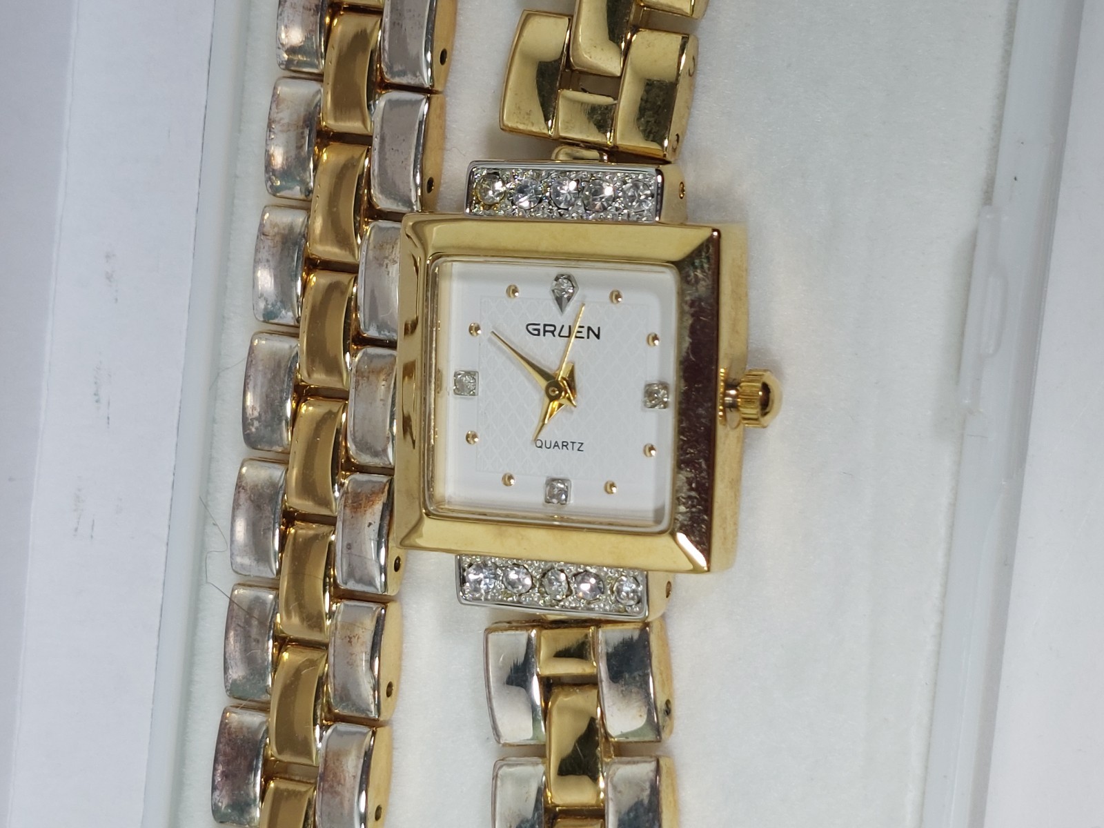 Gruen Women Ladies Quartz Watch Bracelet Box Booklet GR7984 Two Toned Reversible