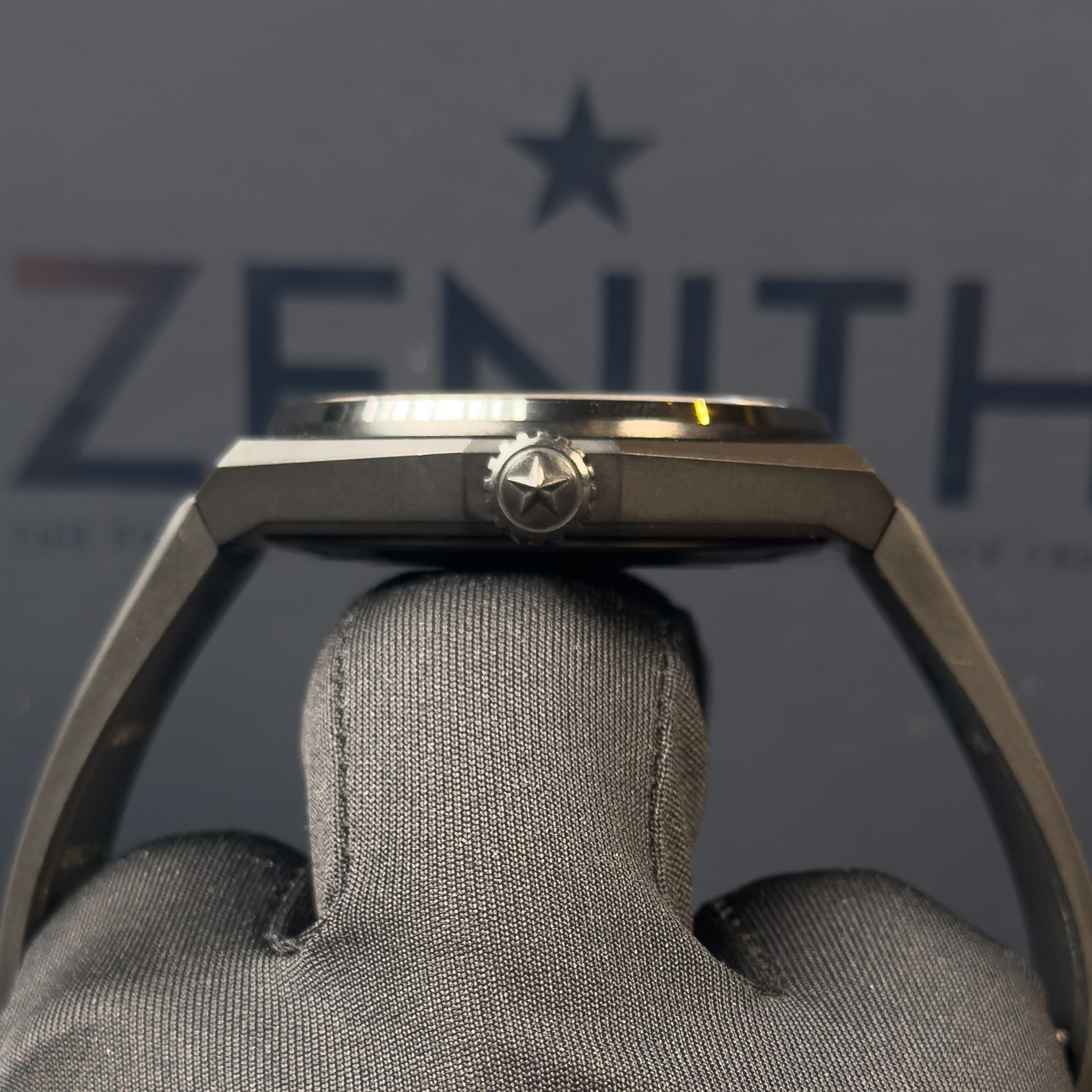 Zenith Defy Classic Black Ceramic Skeleton 49.9000.670/77.R782 – Complete
