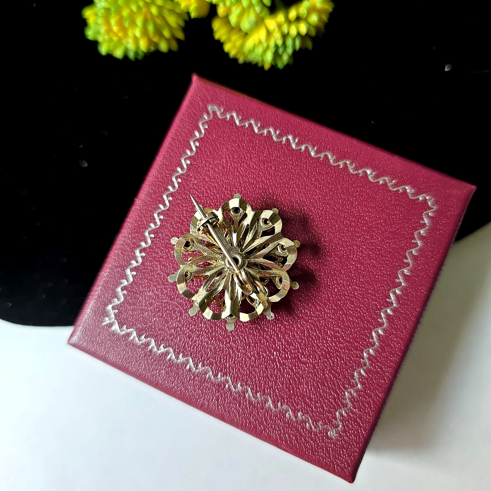 Vintage Gold Tone Blue Glass Rhinestones Small Skater Pin Brooch