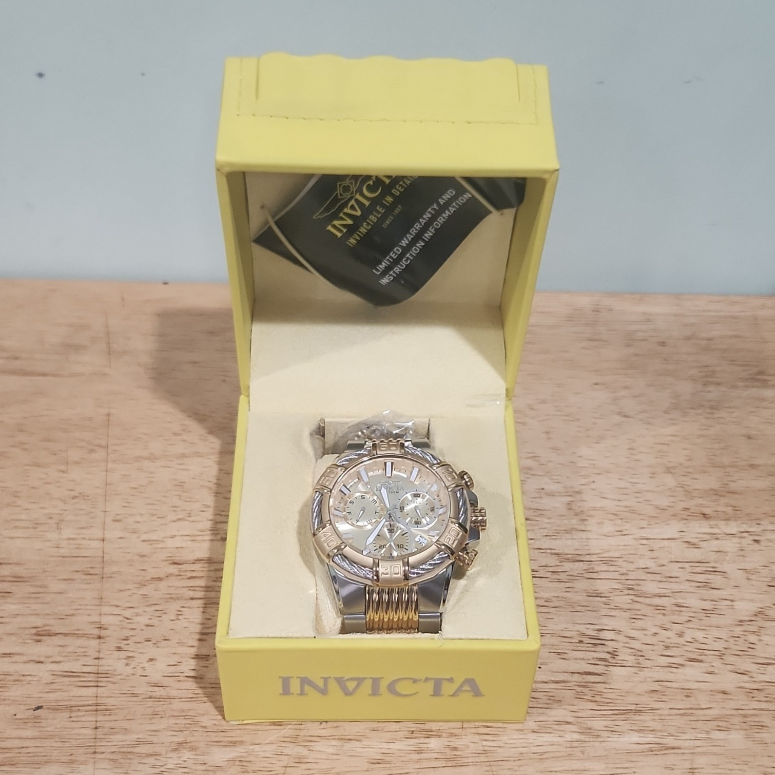 Invicta 25864 Quartz Chronograph 100m Two-Tone SS Bracelet Date Box