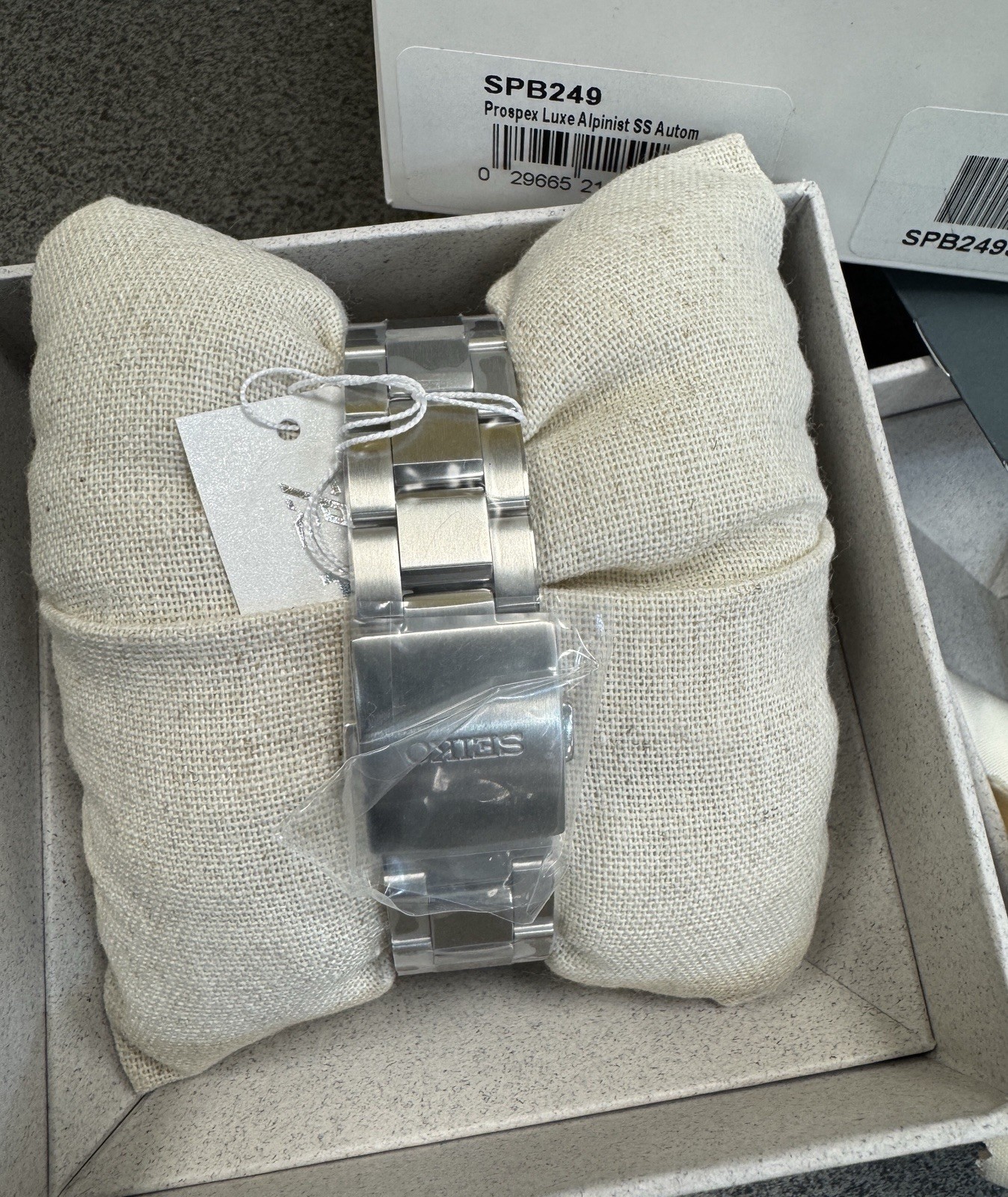 Seiko Prospex Alpinist Automatic Blue Dial Steel Bracelet Watch SPB249 Japan New