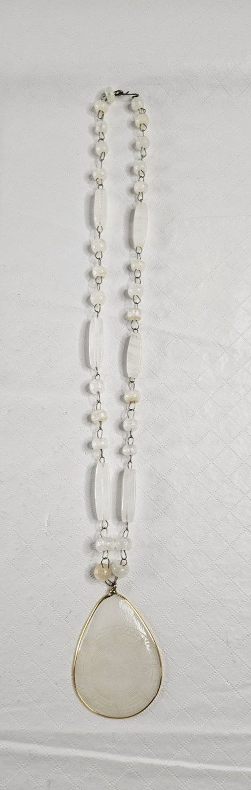 Vtg 80’s Carved Mexican Agate White Tan Ivory Sun Dial God Etched Necklace Penda