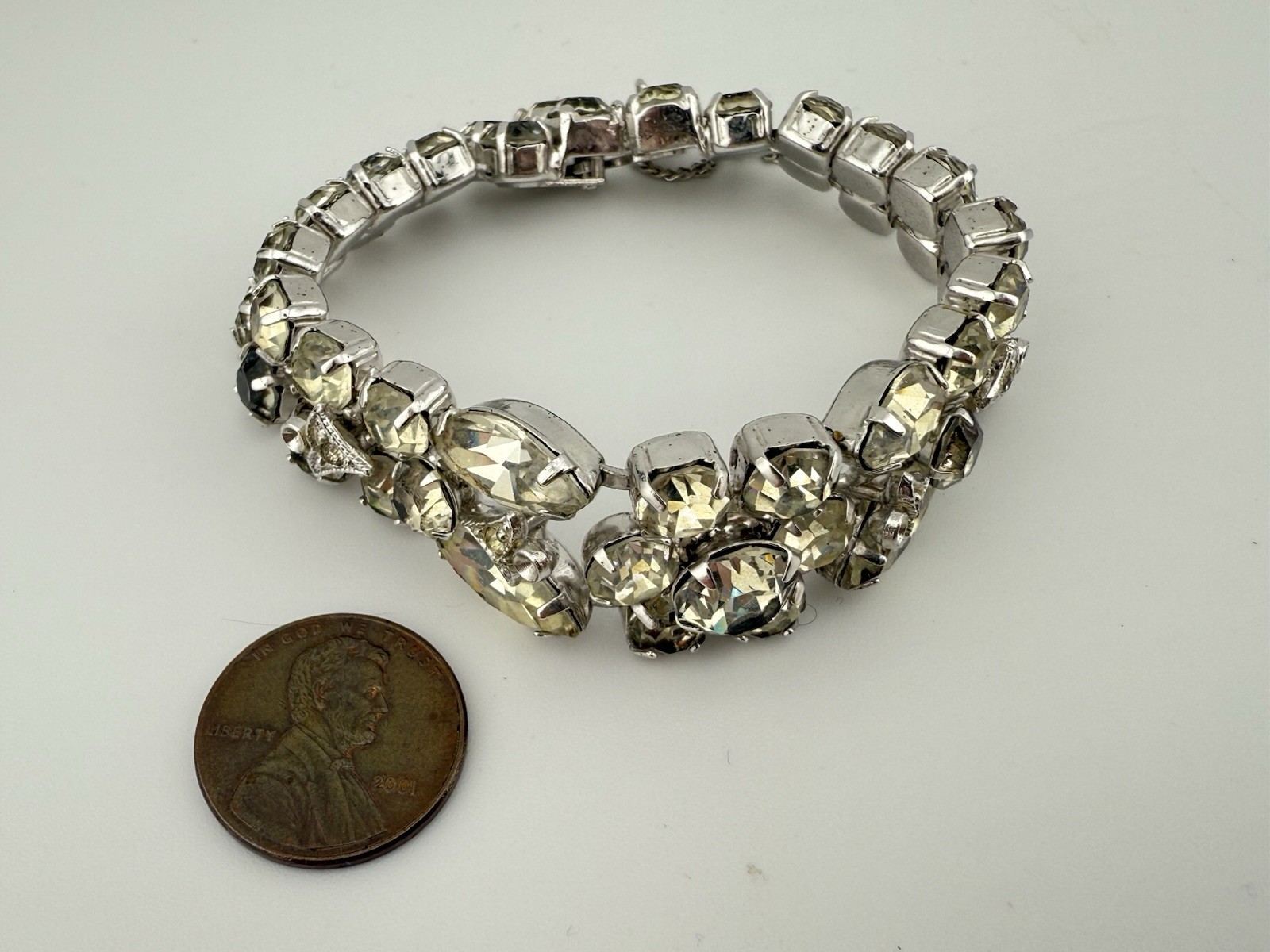 EISENBERG ICE SILVERTONE RHINESTONE 6 3/4” BRACELET AS IS PLEASE READ K138B