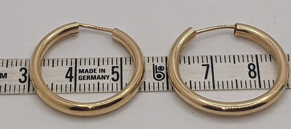 3.2 Grams 14K Solid Yellow Gold Hoop Earrings