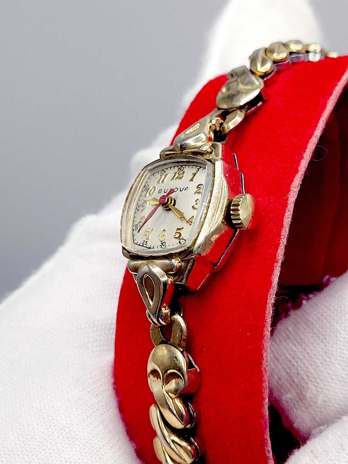 Vintage 1956 Bulova Ladies 16mm Cocktail Watch 10K Gold Filled Swiss Works Great