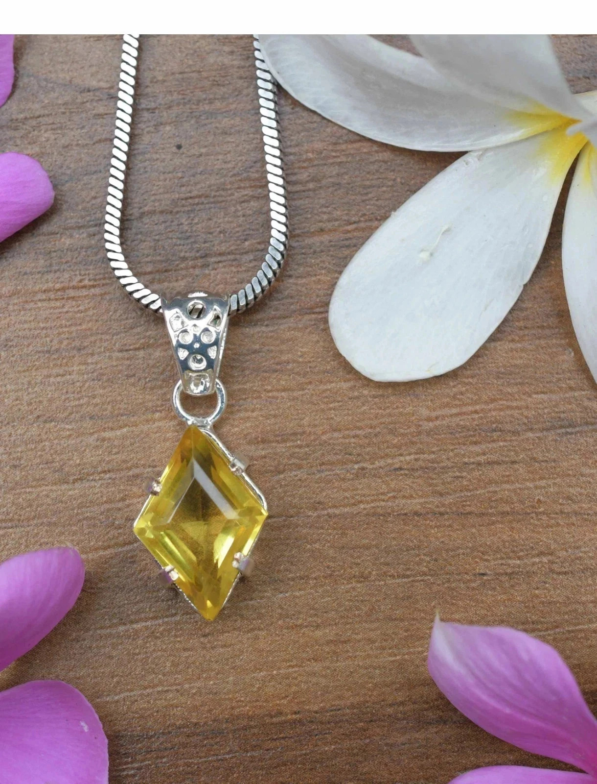 Natural Yellow Sapphire Fancy Cut 23 Ct 925 Solid Silver Pendant Gemstone