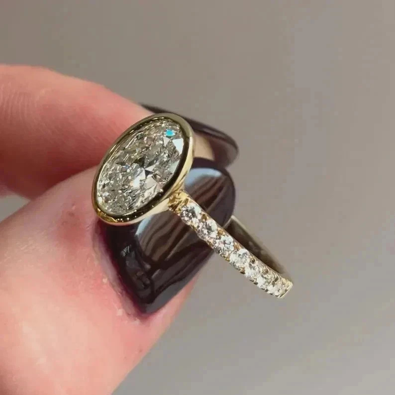 4.30 Ct IGI Oval EF/VS1 Lab Grown Diamond Women Wedding Ring 14k Yellow Gold