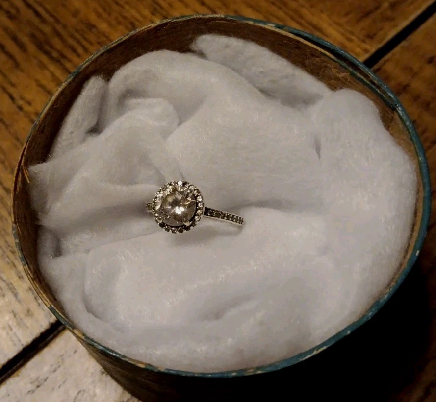 Authentic Pandora sterling silver 925w/Cubic Zirconia Solitaire Classic Elegance