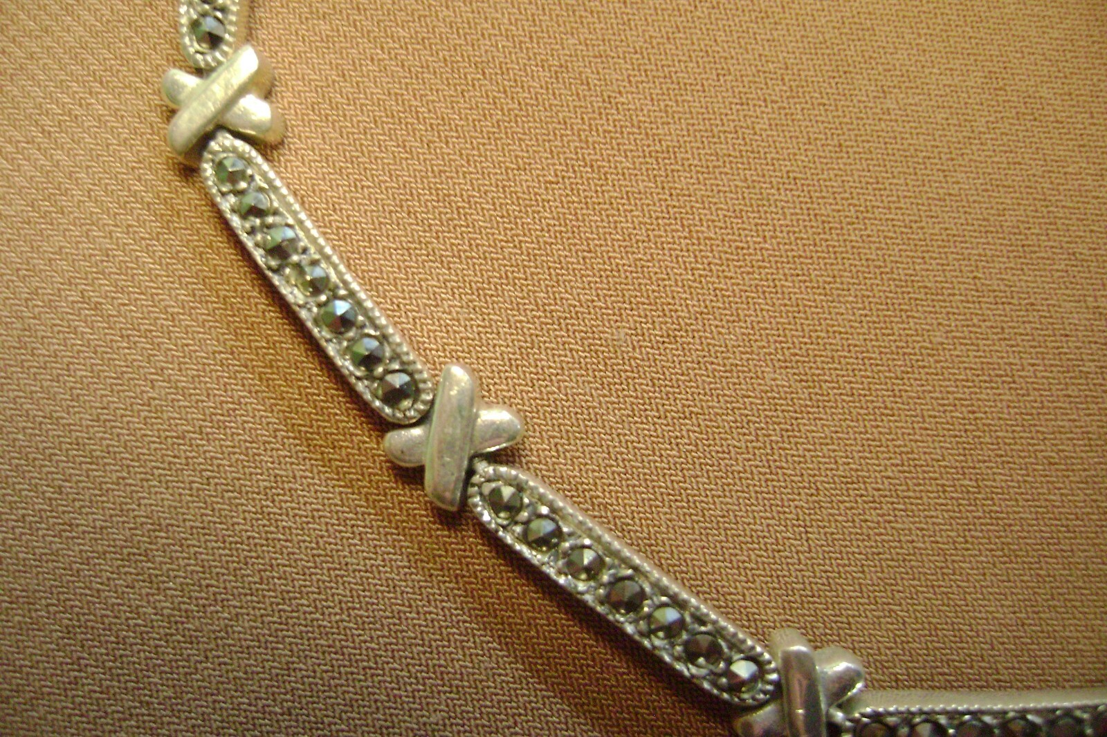 VINTAGE MARKED .925 STERLING SILVER 7.5″ MARCASITE “X” LINKED 12 GRAMS BRACELET