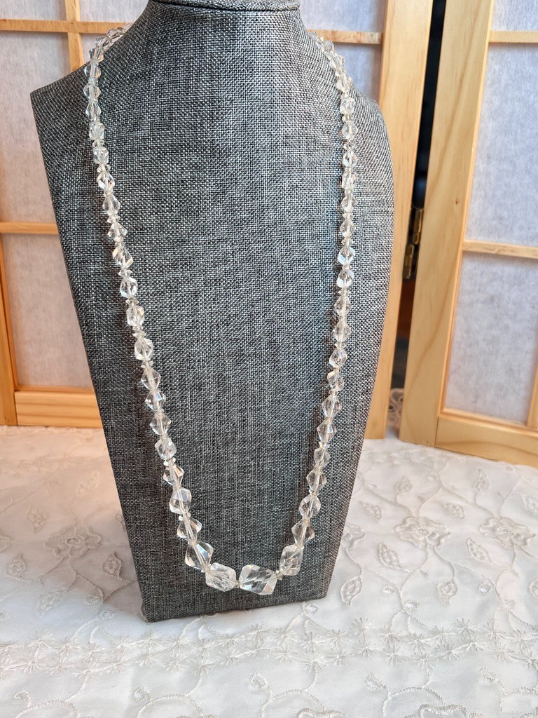 Vintage Faceted Crystal Necklace 24″L