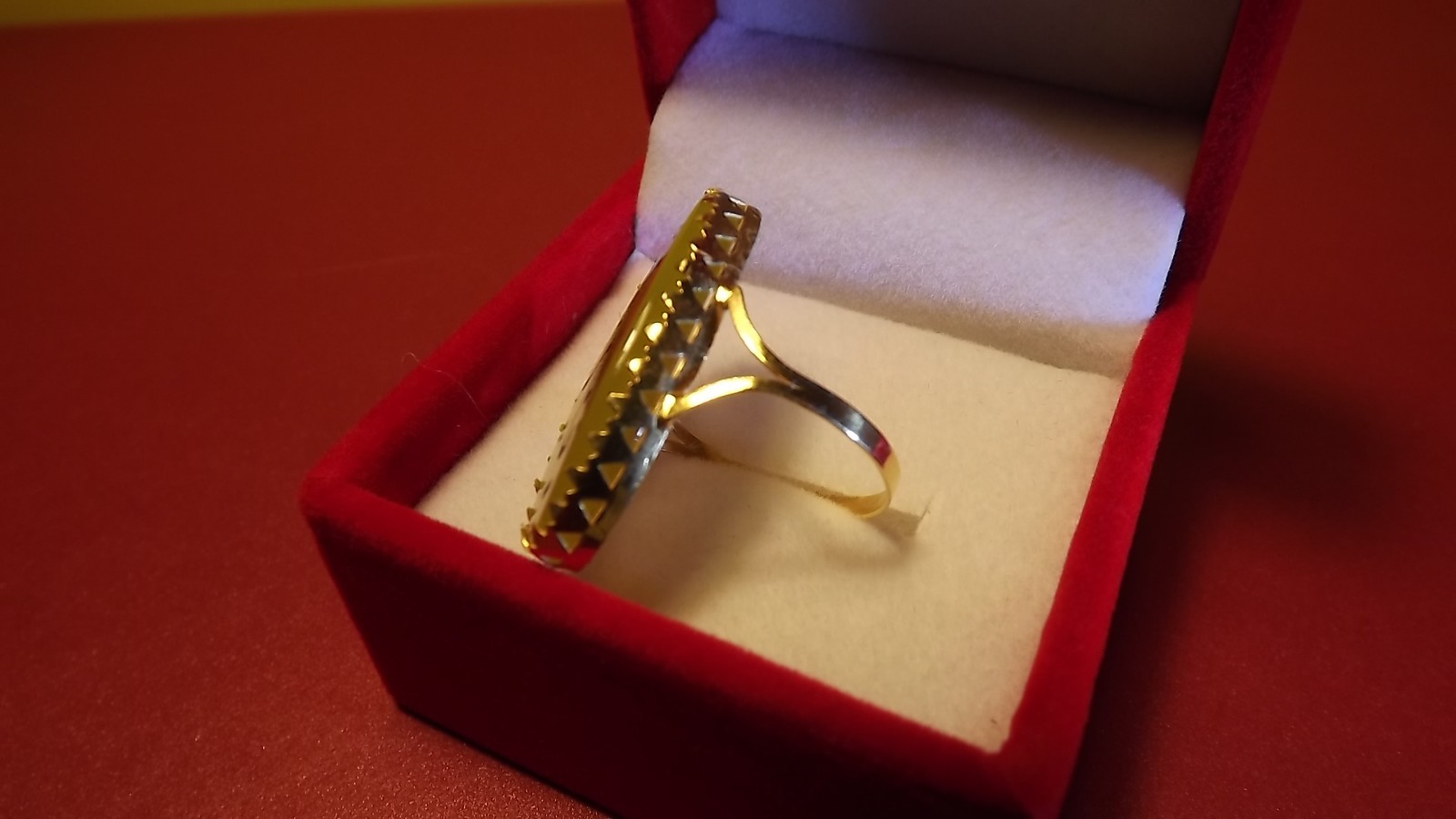 22ct Asian Yellow Gold Engraved Oval Yellow Haqeeq Ya Fatima as Ladies Ring