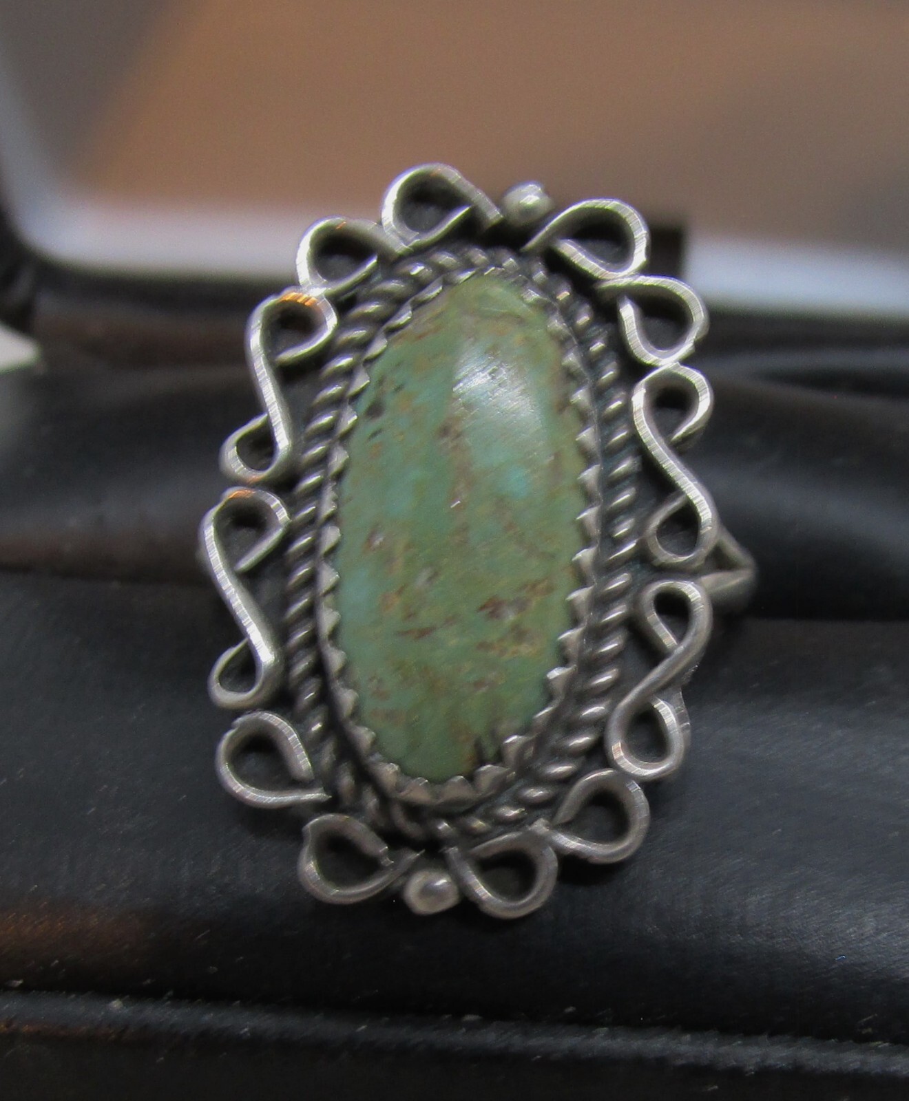 VINTAGE SOUTHWEST N A GREEN TURQUOISE RING SIZE 7.5