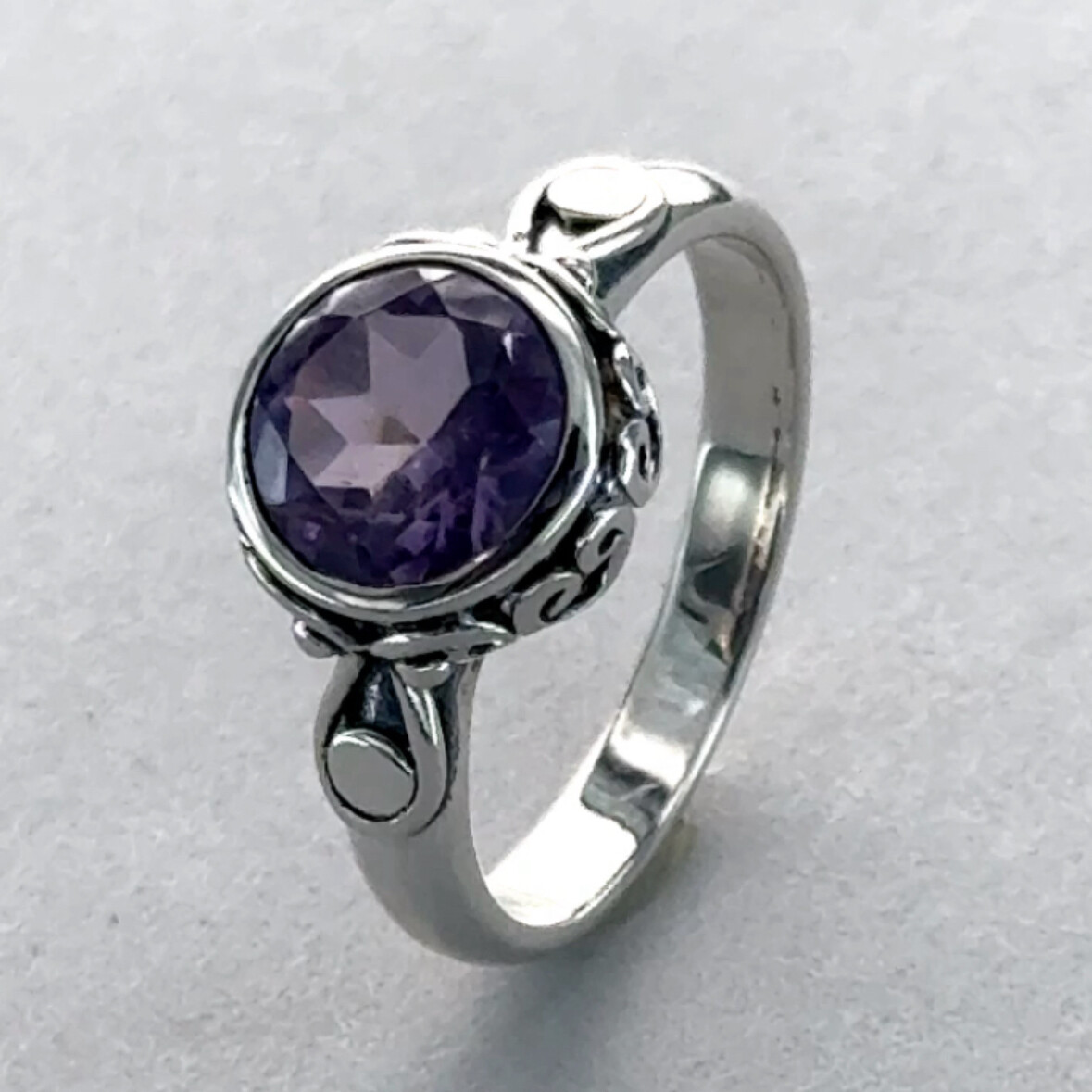 Natural and Round AMETHYST Ring – Multiple Sizes – 925 STERLING SILVER #11e