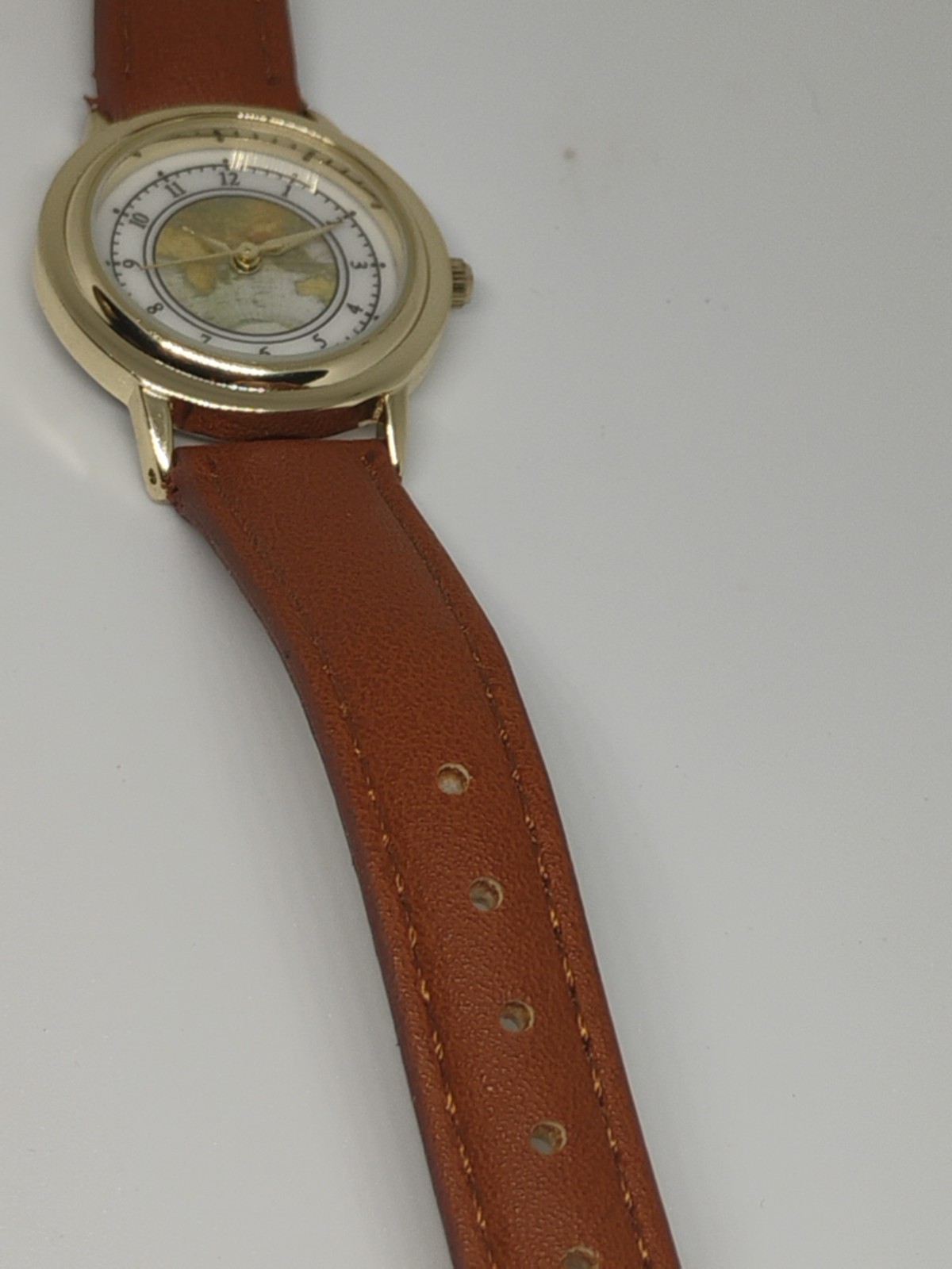 Accutime Watch Corp. Faux Leather Band Working
