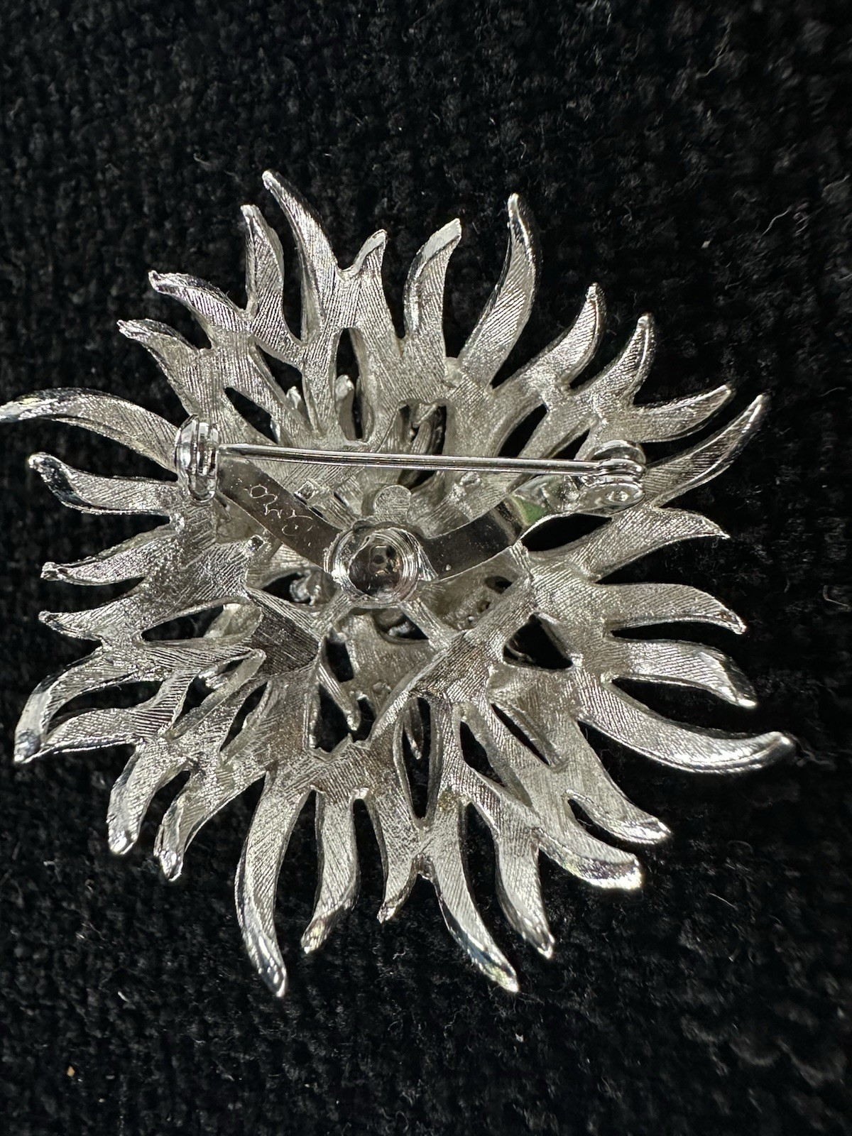 Vintage Coro Signed Silver Tone Metal Flower Brooch Pin Flowers & Plants Theme