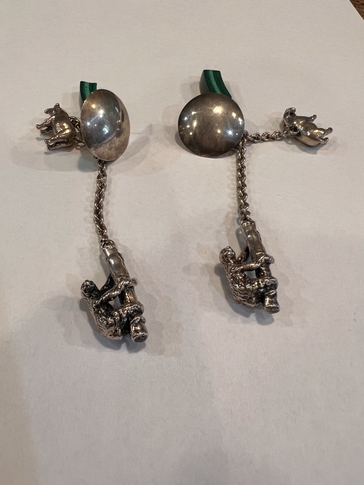 Vtg Susan Cummings hammered 925 silver Animal earrings with Malachite.