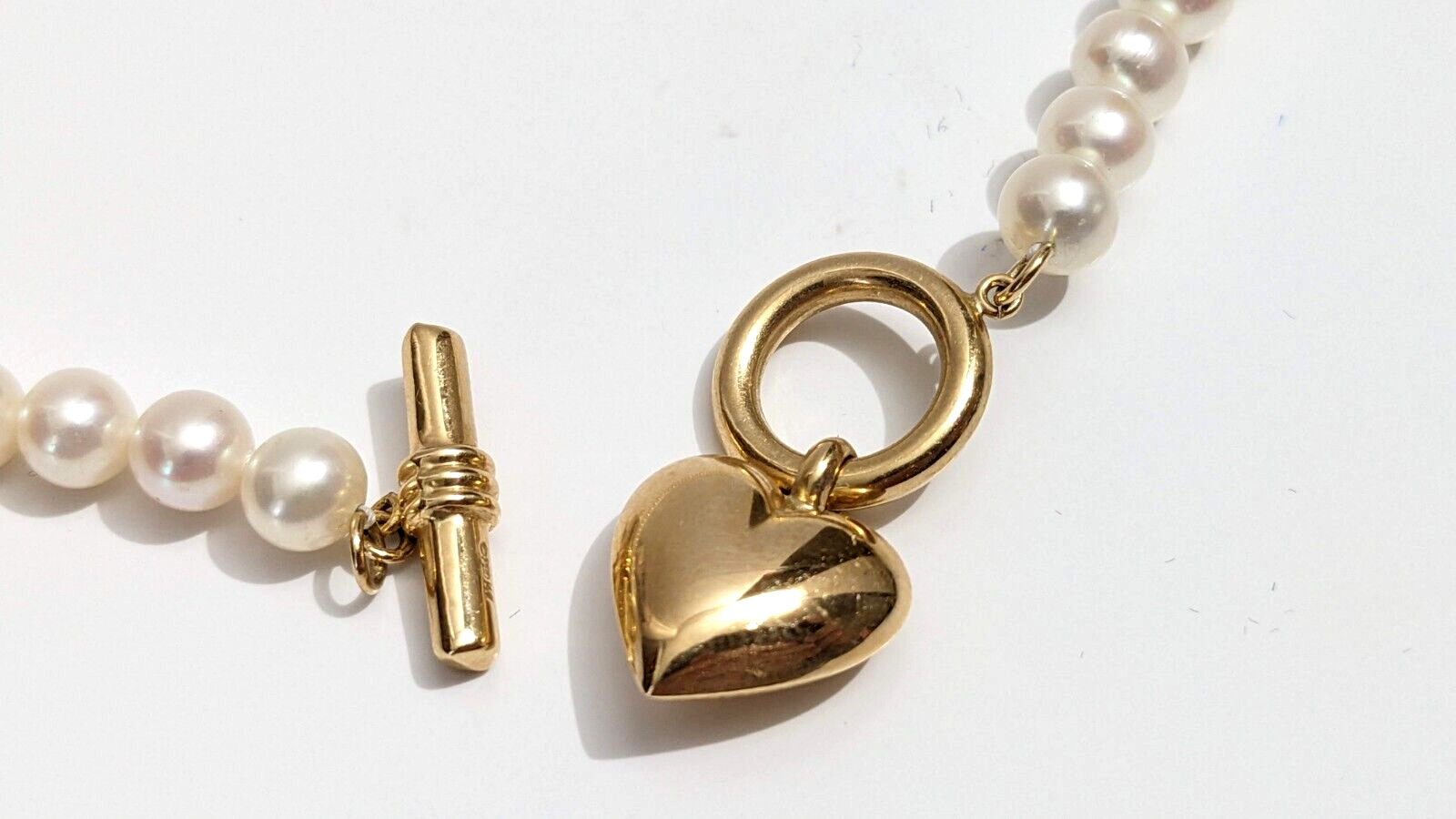 Peter Brams Design 14K Gold Heart~Charm~Cultured Pearls 18″ Necklace~20.1 Grams