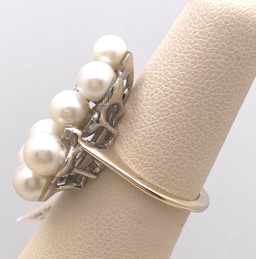 Vintage 14kt White Gold Pearl and Diamond Ring 8.8 grams Size 7