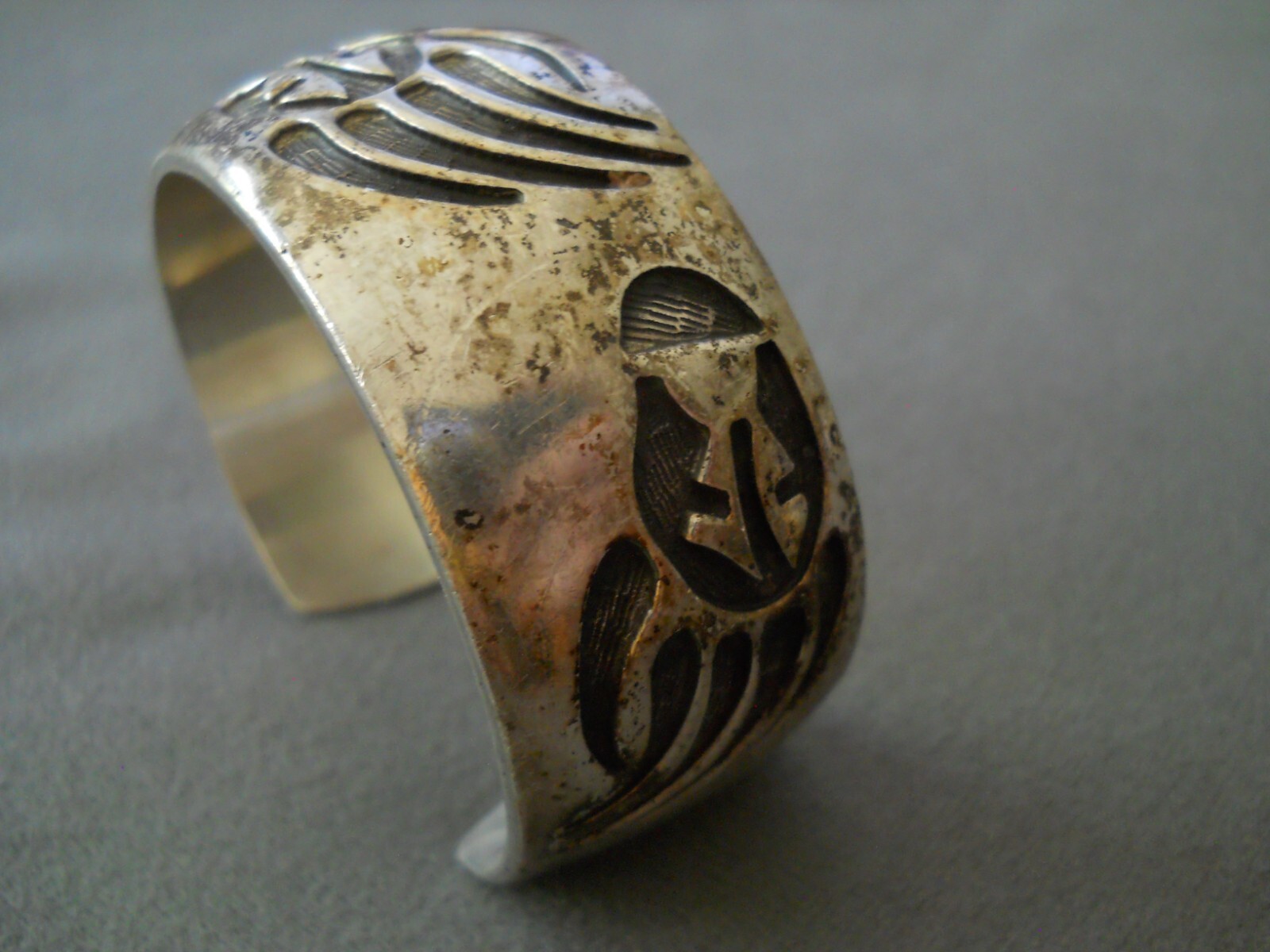 Southwestern Native American Hopi Sterli Silver Bear Paw Print Cuff Bracelet 50g