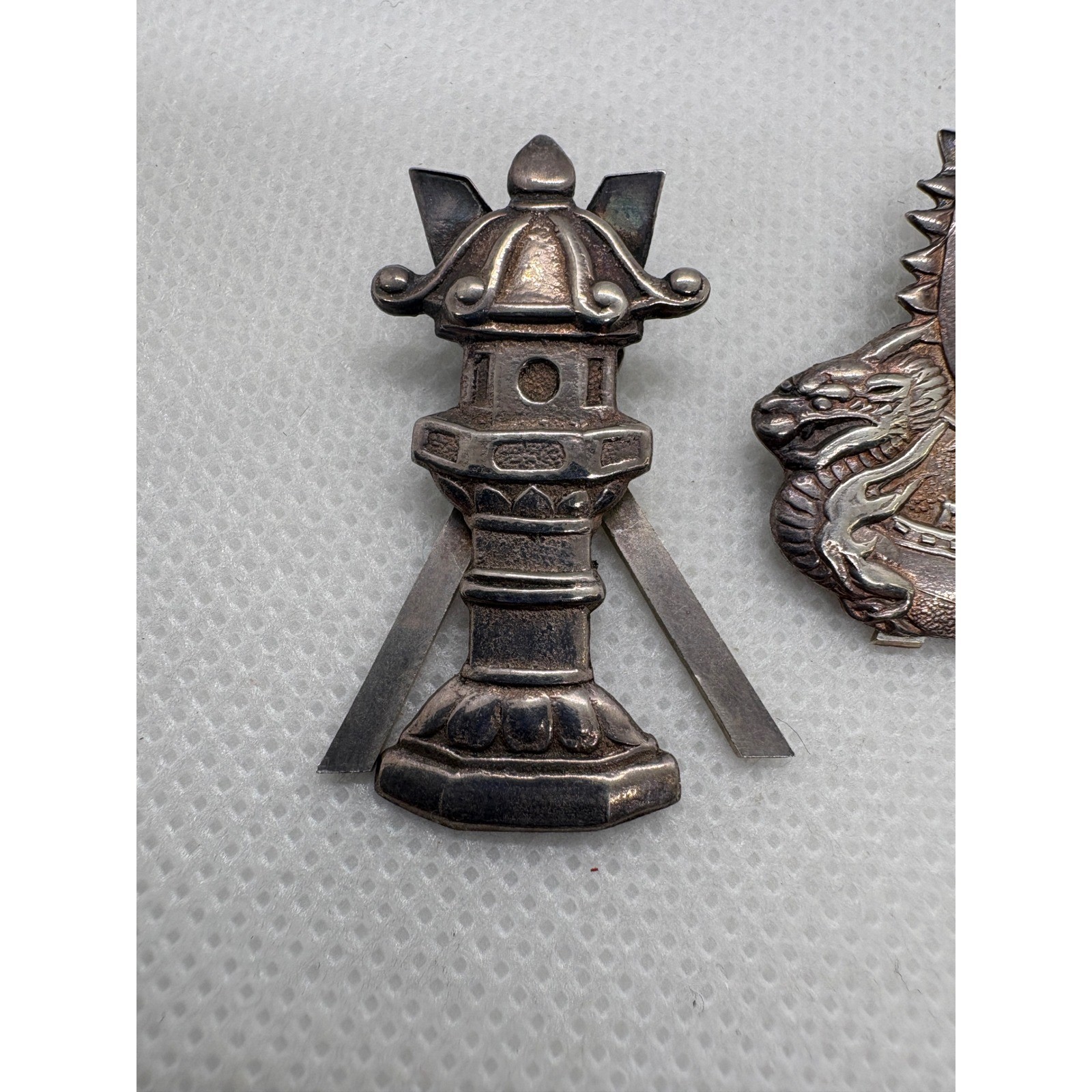 Vintage 950 Silver Japan Scarf Clip Set Dragon Boat Pagoda Samurai Fan 16.38g