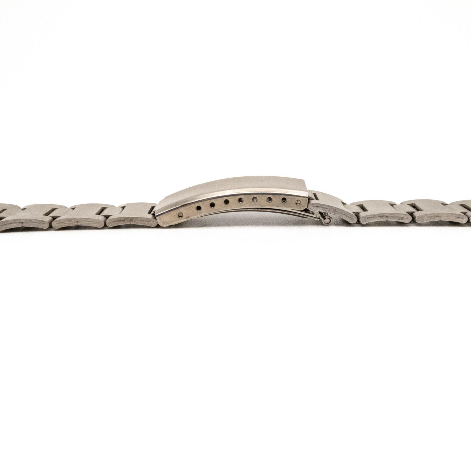 Vintage 15.9 mm – 22.3 mm adj. width s.s. wristwatch bracelet w/trifold clasp