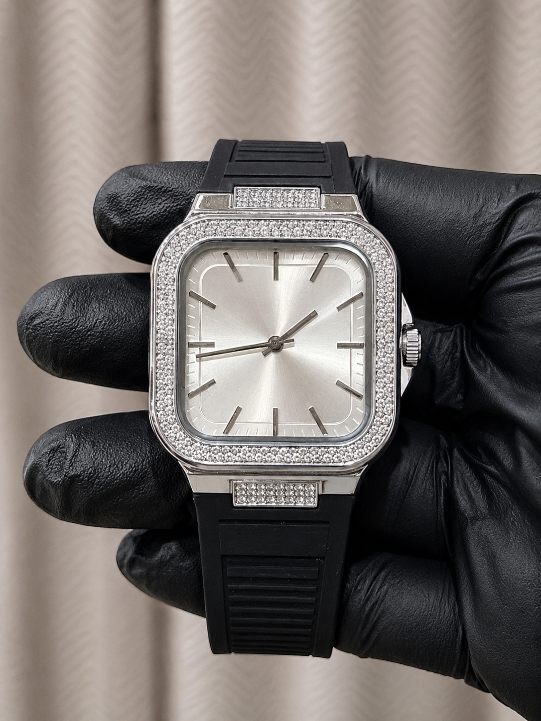 Men’s Moissanite Watch Silver Tone Black Dial Rubber Strap Quartz 40MM